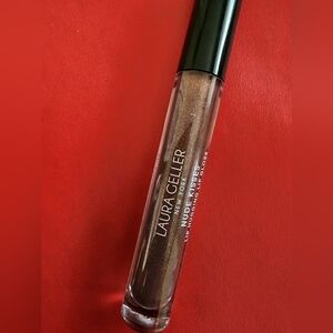 New Laura Geller Nude Kisses Lip Hugging Lip Gloss in Nude Kisses